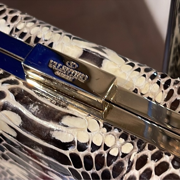NWT Valentino Garavani Snakeskin convertible Clutch - Picture 5 of 10